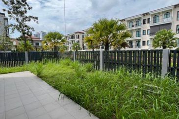 Jewels of Grasmere, Setia Marina