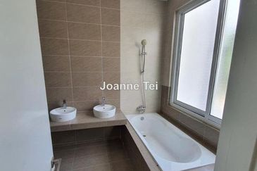 Clover Garden Residences