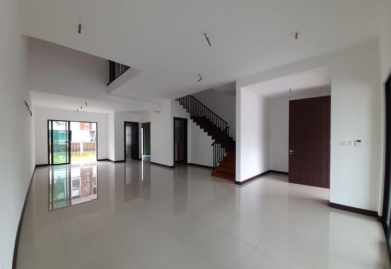 Isle of Botanica, Setia Eco Glades