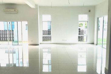 Perdana Lakeview East