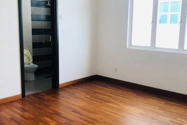 Perdana Lakeview East