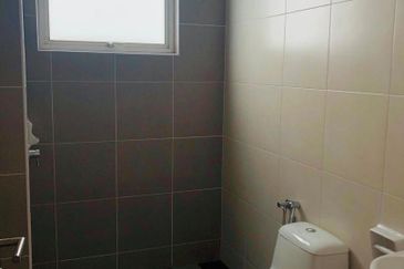 Perdana Lakeview East