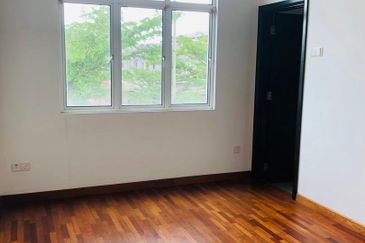 Perdana Lakeview East