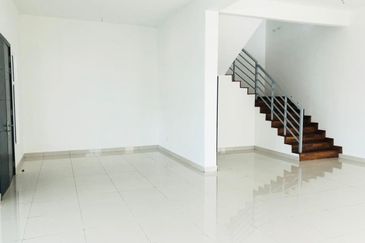 Perdana Lakeview East