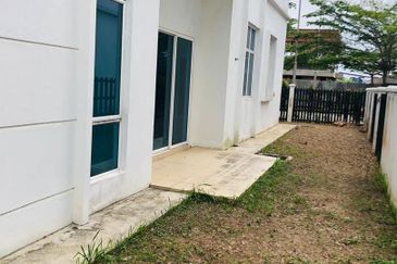 Perdana Lakeview East