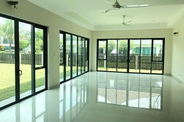 Charms of Nusantara, Setia Eco Glades