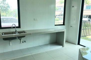 Charms of Nusantara, Setia Eco Glades