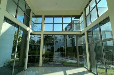 Symphony Hills Schubert