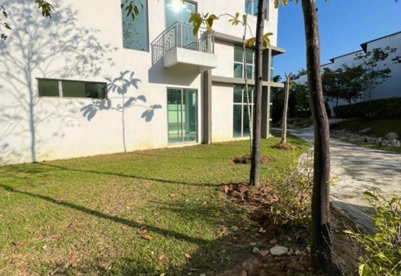 Symphony Hills Schubert