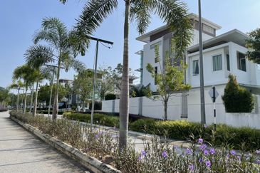 Jacaranda Garden Residence