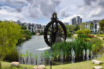 Jewels of Grasmere, Setia Marina