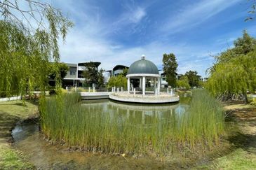 Lepironia Gardens, Setia Eco Glades