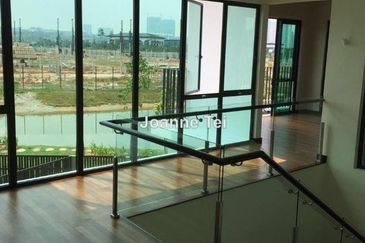 Charms of Nusantara, Setia Eco Glades