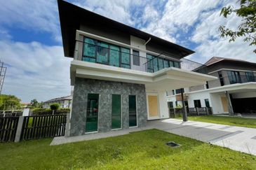 Charms of Nusantara, Setia Eco Glades