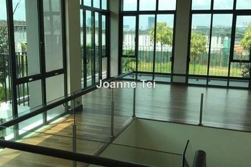 Charms of Nusantara, Setia Eco Glades