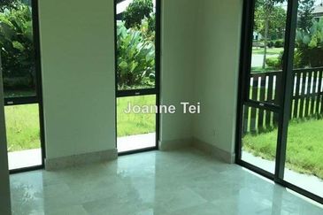 Charms of Nusantara, Setia Eco Glades