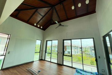 Charms of Nusantara, Setia Eco Glades