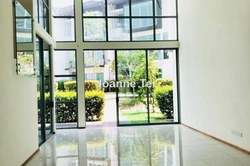 Symphony Hills Schubert