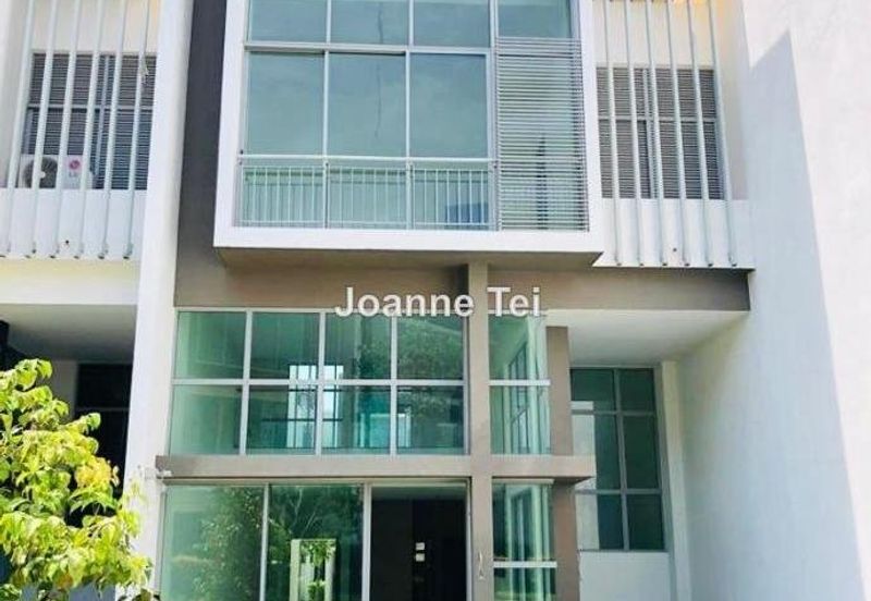 Symphony Hills Schubert