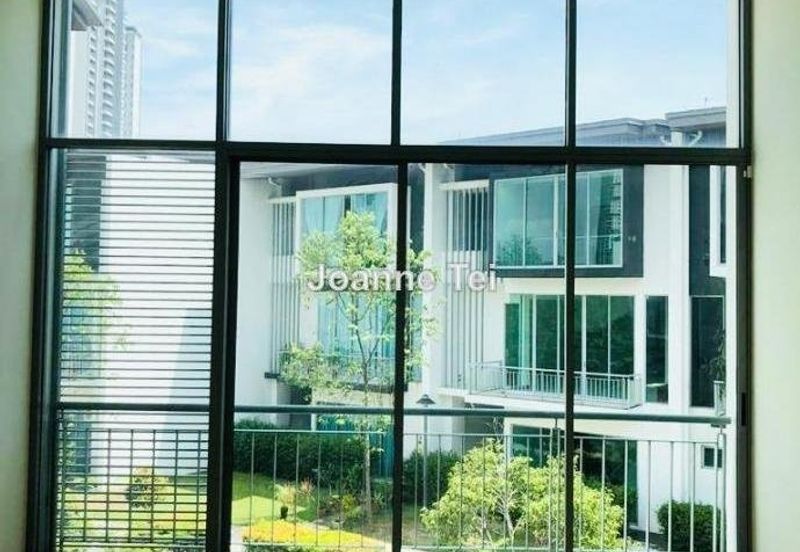 Symphony Hills Schubert