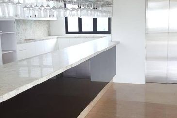 Perdana Lakeview East