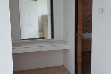 Perdana Lakeview East