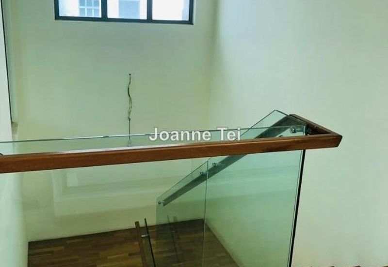 Symphony Hills Schubert