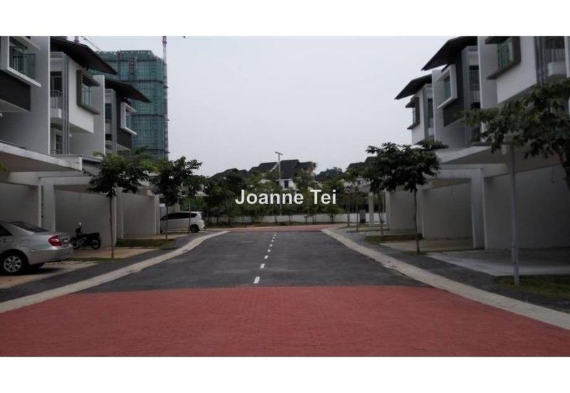 Symphony Hills Schubert