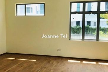 Symphony Hills Schubert