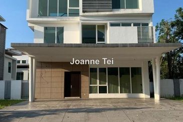 Jacaranda Garden Residence