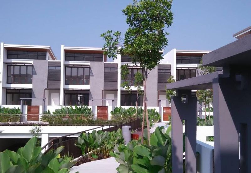 Mozart, Symphony Hills