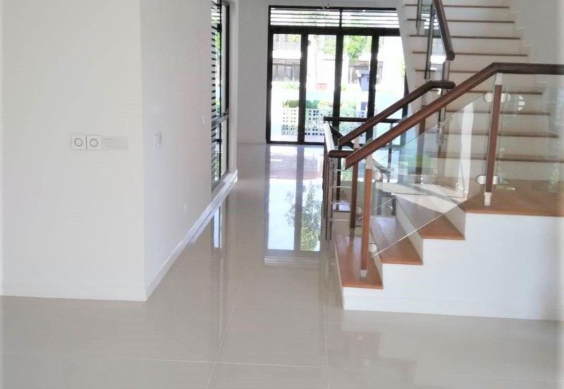 Mozart, Symphony Hills