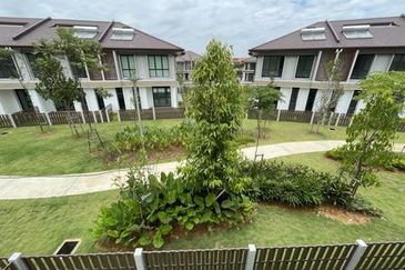 Isle of Botanica, Setia Eco Glades