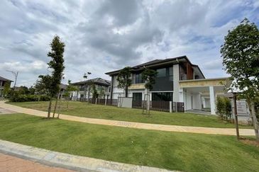 Isle of Botanica, Setia Eco Glades