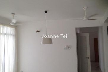 Summerglades, Perdana Lakeview West