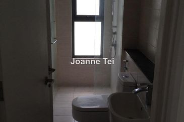 Summerglades, Perdana Lakeview West