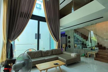 Trillium, Perdana Lakeview East