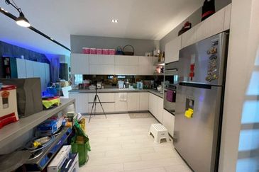 Trillium, Perdana Lakeview East