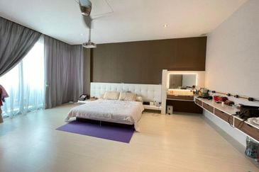 Trillium, Perdana Lakeview East