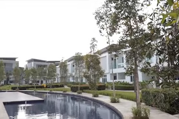 Trillium, Perdana Lakeview East