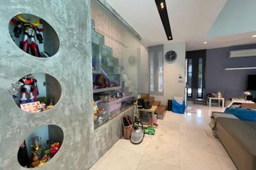 Trillium, Perdana Lakeview East