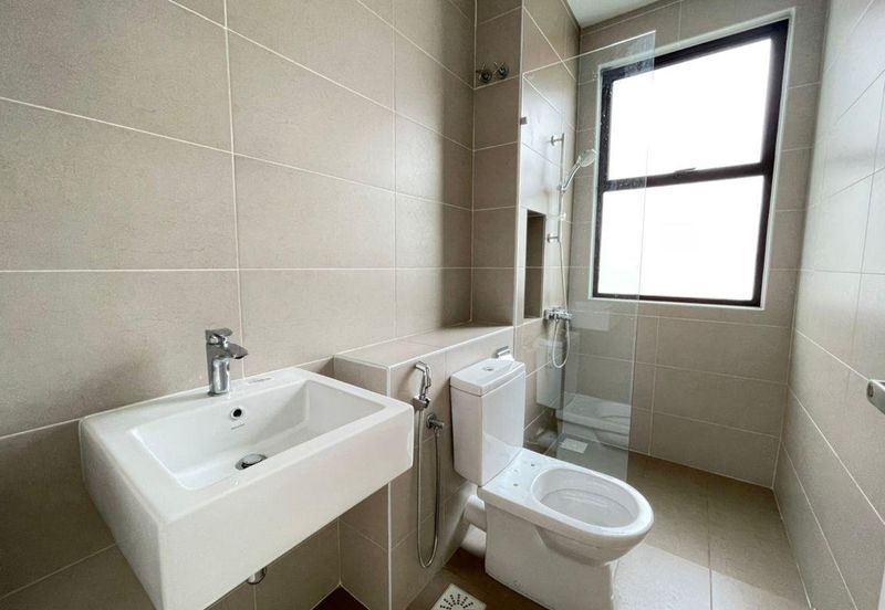 Isle of Kamares, Setia Eco Glades