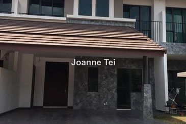 Charms of Nusantara, Setia Eco Glades