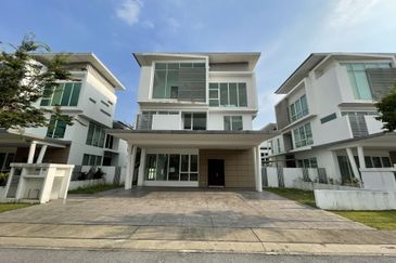 Jacaranda Garden Residence