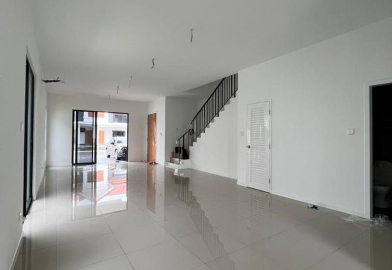 Reef Of Tropics, Setia Eco Glades