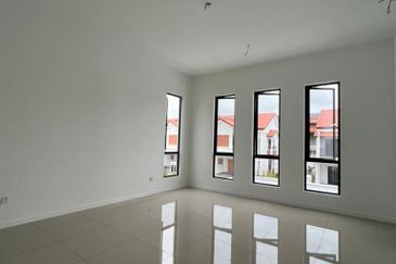 Reef Of Tropics, Setia Eco Glades