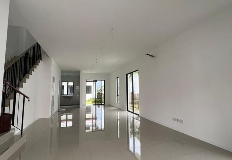 Reef Of Tropics, Setia Eco Glades