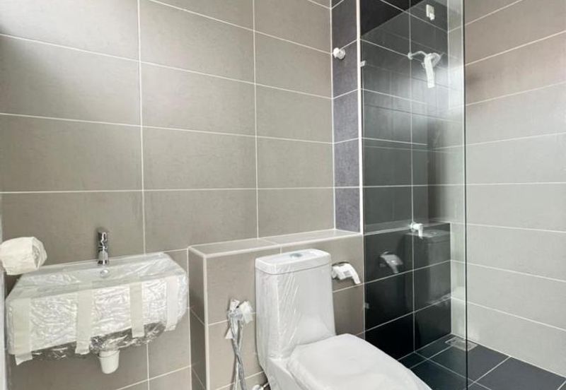 Reef Of Tropics, Setia Eco Glades