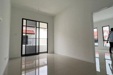 Reef Of Tropics, Setia Eco Glades