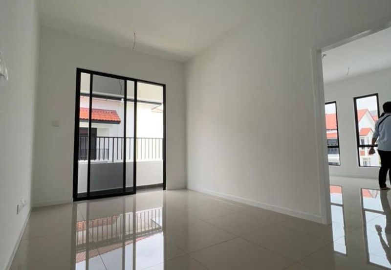 Reef Of Tropics, Setia Eco Glades